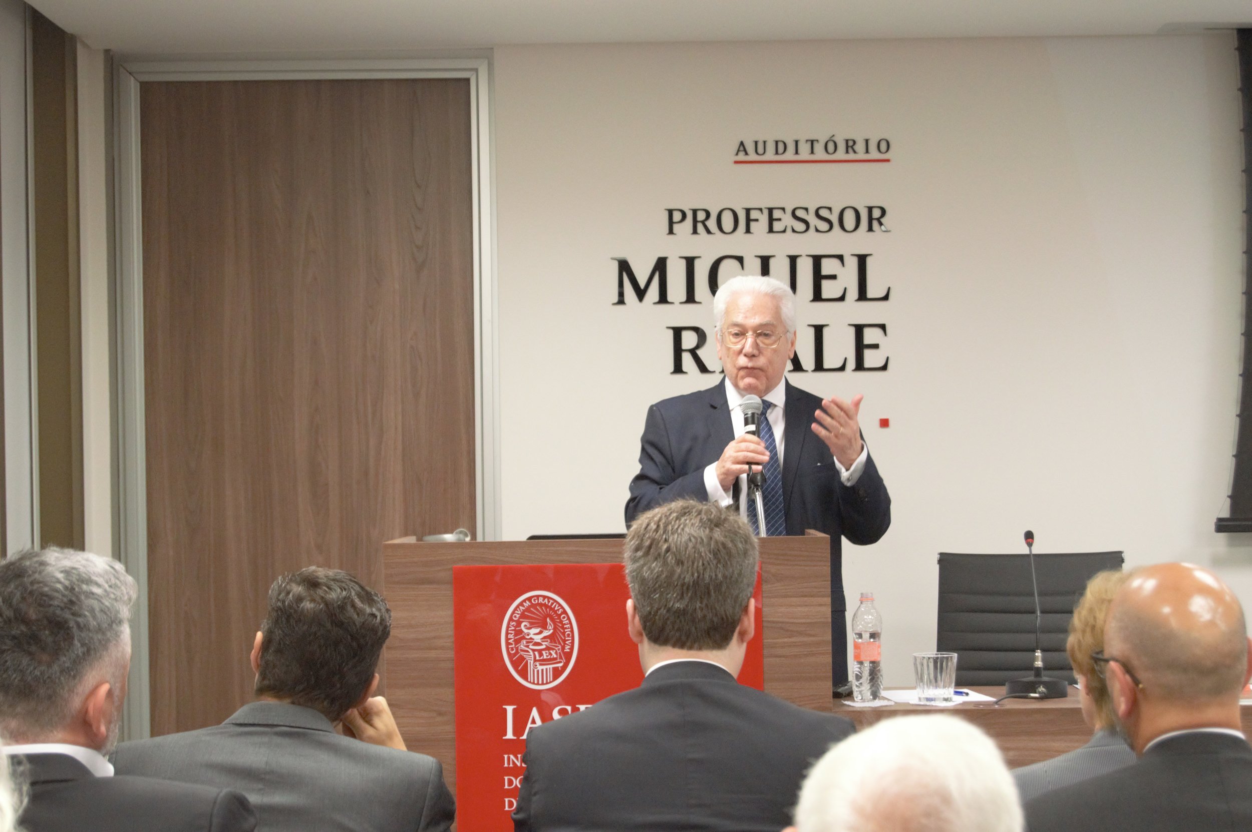  Sergio Ferraz, presidente da Comissão de Direito Administrativo do IASP 